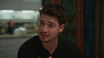 El dolor por la pérdida de Timur explota en una cena entre los tres hermanos El dolor por la pérdida de Timur explota en una cena entre los tres hermanos