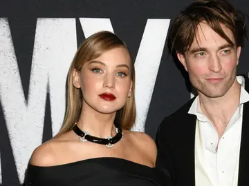 Jennifer Lawrence con Robert Pattinson Jennifer Lawrence con Robert Pattinson