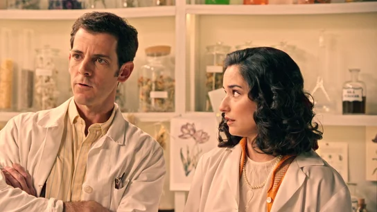 Cloe visita el laboratorio y tiene su primer encontronazo con Luis Cloe visita el laboratorio y tiene su primer encontronazo con Luis