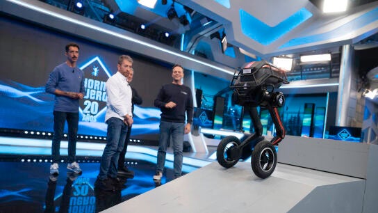 Un robot con personalidad y capacidad de empat&iacute;a: as&iacute; es el revolucionario perro terap&eacute;utico