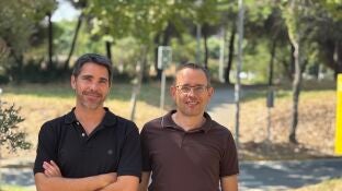 Investigadores Pedro Mart&iacute;nez y Federico Divina