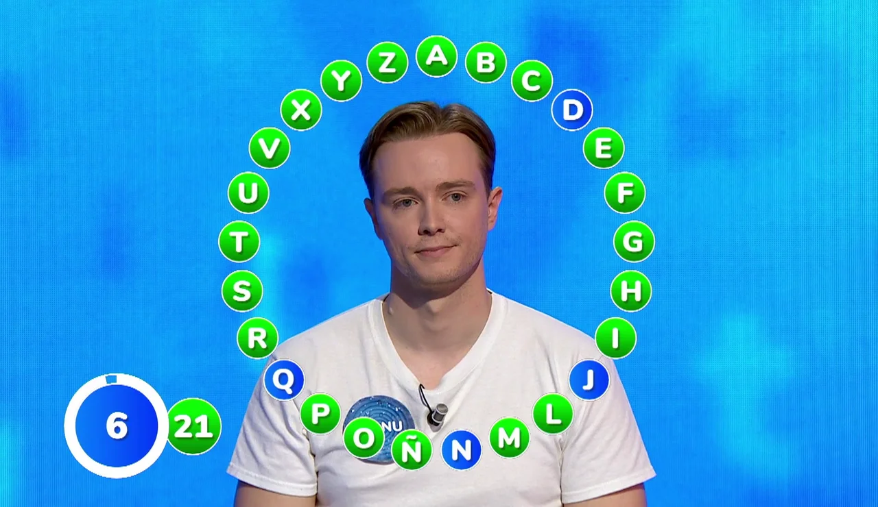 ¡Qué tensión! Manu se la juega con su última respuesta tras el jaque de Rosa en El Rosco