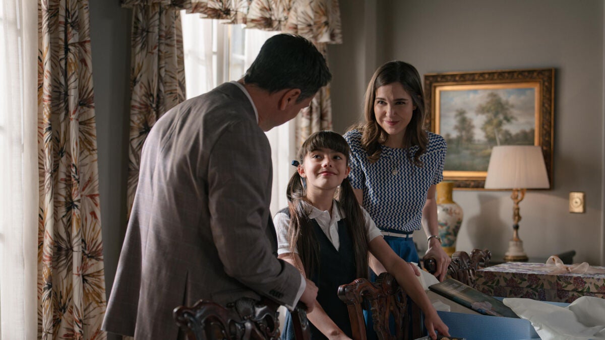 Avance semanal de Sueños de libertad: Cloe y Gabriel forjan su alianza  contra los De la Reina