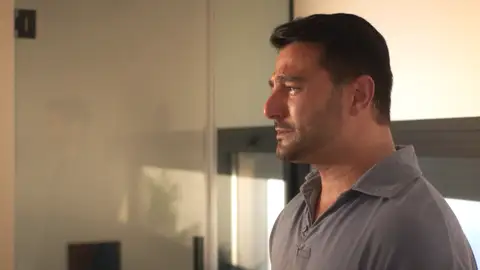 David intenta quitarse la vida y envía una carta de despedida a su padre: “Se me hace insoportable continuar” David intenta quitarse la vida y envía una carta de despedida a su padre: “Se me hace insoportable continuar”