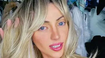 Barbara Jankavski la "Barbie humana" Barbara Jankavski la "Barbie humana"