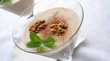 Arguiñano: receta de intxaursaltsa, un postre típico del País Vasco elaborado con nueces Arguiñano: receta de intxaursaltsa, un postre típico del País Vasco elaborado con nueces