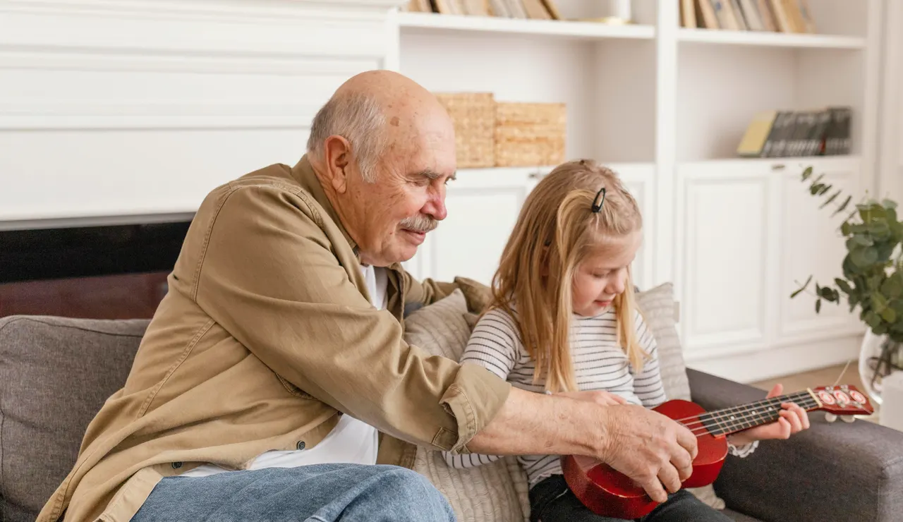 NO USAR CINFA | Un abuelo con su nieta