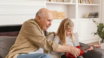 NO USAR CINFA | Un abuelo con su nieta NO USAR CINFA | Un abuelo con su nieta