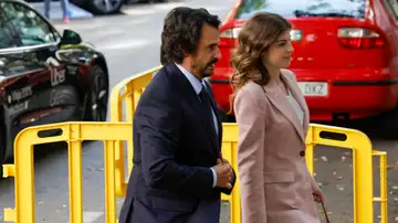 Alberto González Amador Alberto González Amador