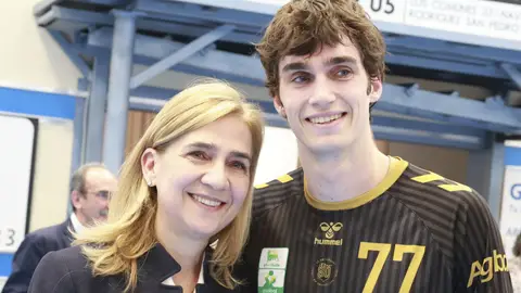 La infanta Cristina y su hijo, Pablo Urdangarin La infanta Cristina y su hijo, Pablo Urdangarin