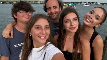 Muere un ciclista sevillano atropellado por un conductor ebrio en Atlanta: sus amigos recaudan fondos para ayudar a sus cuatro hijos Muere un ciclista sevillano atropellado por un conductor ebrio en Atlanta: sus amigos recaudan fondos para ayudar a sus cuatro hijos