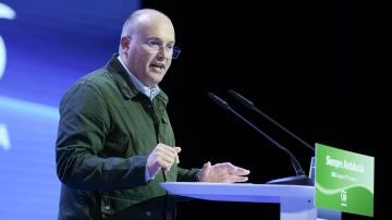 Tellado advierte que "todo el peso de la ley caerá sobre el clan de las chistorras" del PSOE: "Caerán todos y el número uno"