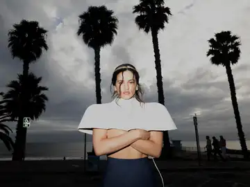 La reacción de Pedro Sánchez al éxito de Rosalía y el dinero que la artista habría ganado solo 24 horas después de lanzar 'Lux' La reacción de Pedro Sánchez al éxito de Rosalía y el dinero que la artista habría ganado solo 24 horas después de lanzar 'Lux'