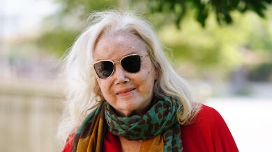 La actriz Sally Kirkland, ingresada en un centro de cuidados paliativos en medio de su lucha contra la demencia