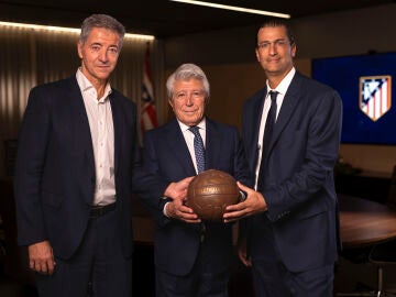 Gil Martín, Enrique Cerezo y Robert Givone, co-gestor de ASC Apollo Sports Capital