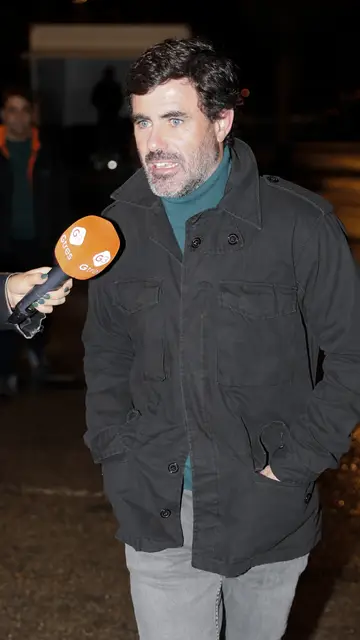 Antonio Matos atendiendo a la prensa Antonio Matos atendiendo a la prensa