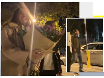 Messi se 'cuela' en el vídeo de una pareja en plena calle en Barcelona