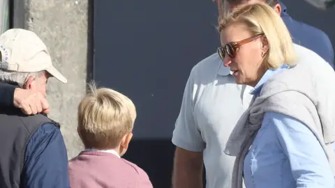 María Zurita, con su hijo y su tío, el rey Juan Carlos María Zurita, con su hijo y su tío, el rey Juan Carlos