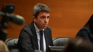 Mazón asegura que no retrasó el ES-Alert el día de la dana ni nadie le "pidió permiso" para enviarlo Mazón asegura que no retrasó el ES-Alert el día de la dana ni nadie le "pidió permiso" para enviarlo