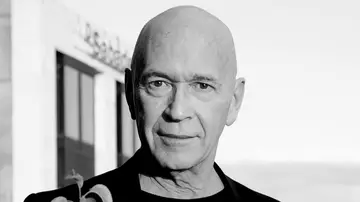 Clive Arrindell, el "calvo del anuncio" de la Lotería de Navidad Clive Arrindell, el "calvo del anuncio" de la Lotería de Navidad