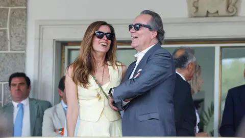 Complicidad entre Mar Saura y su marido Javier Revuelta Complicidad entre Mar Saura y su marido Javier Revuelta