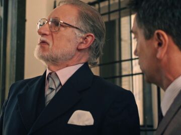 Cap&iacute;tulo 434 de Sue&ntilde;os de libertad; 11 de noviembre: Dami&aacute;n no puede soportar ver c&oacute;mo los franceses le roban su empresa 