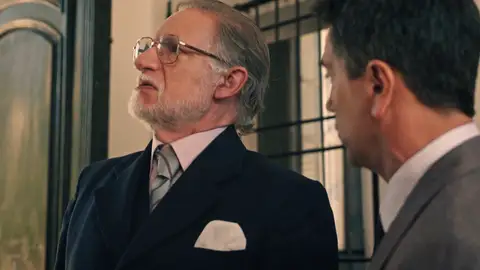 Capítulo 434 de Sueños de libertad; 11 de noviembre: Damián no puede soportar ver cómo los franceses le roban su empresa Capítulo 434 de Sueños de libertad; 11 de noviembre: Damián no puede soportar ver cómo los franceses le roban su empresa