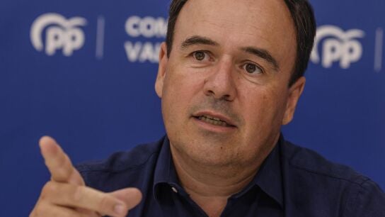 P&eacute;rez Llorca asegura que priorizar&aacute; "las necesidades de los valencianos" en las negociaciones para sustituir a Maz&oacute;n