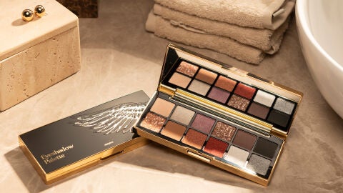 Incluye esta paleta de sombras