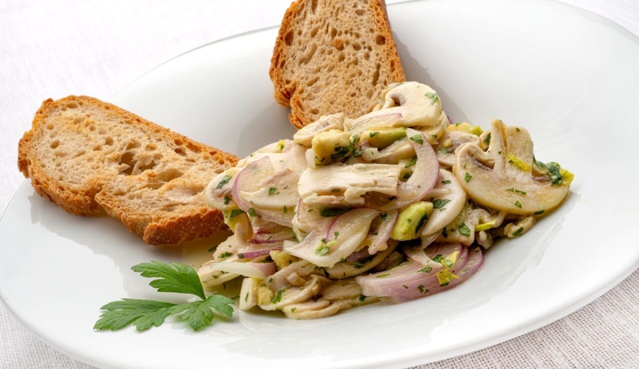 Ceviche de champi&ntilde;ones, de Argui&ntilde;ano: una receta fresca, ligera y muy nutritiva