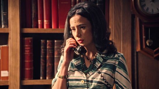 Avance del pr&oacute;ximo cap&iacute;tulo de Sue&ntilde;os de libertad: Cloe anuncia en la junta qui&eacute;n ser&aacute; el nuevo director de la f&aacute;brica 