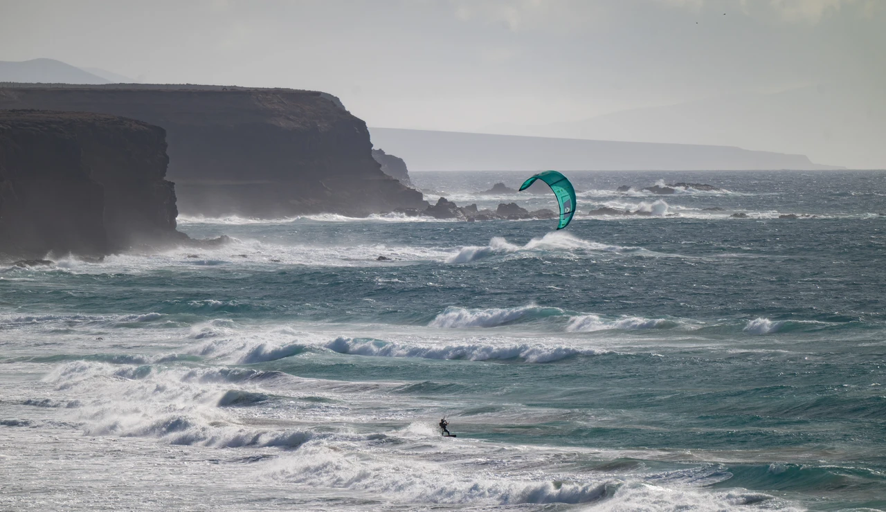 Temporal de viento en la playa de El Cotillo