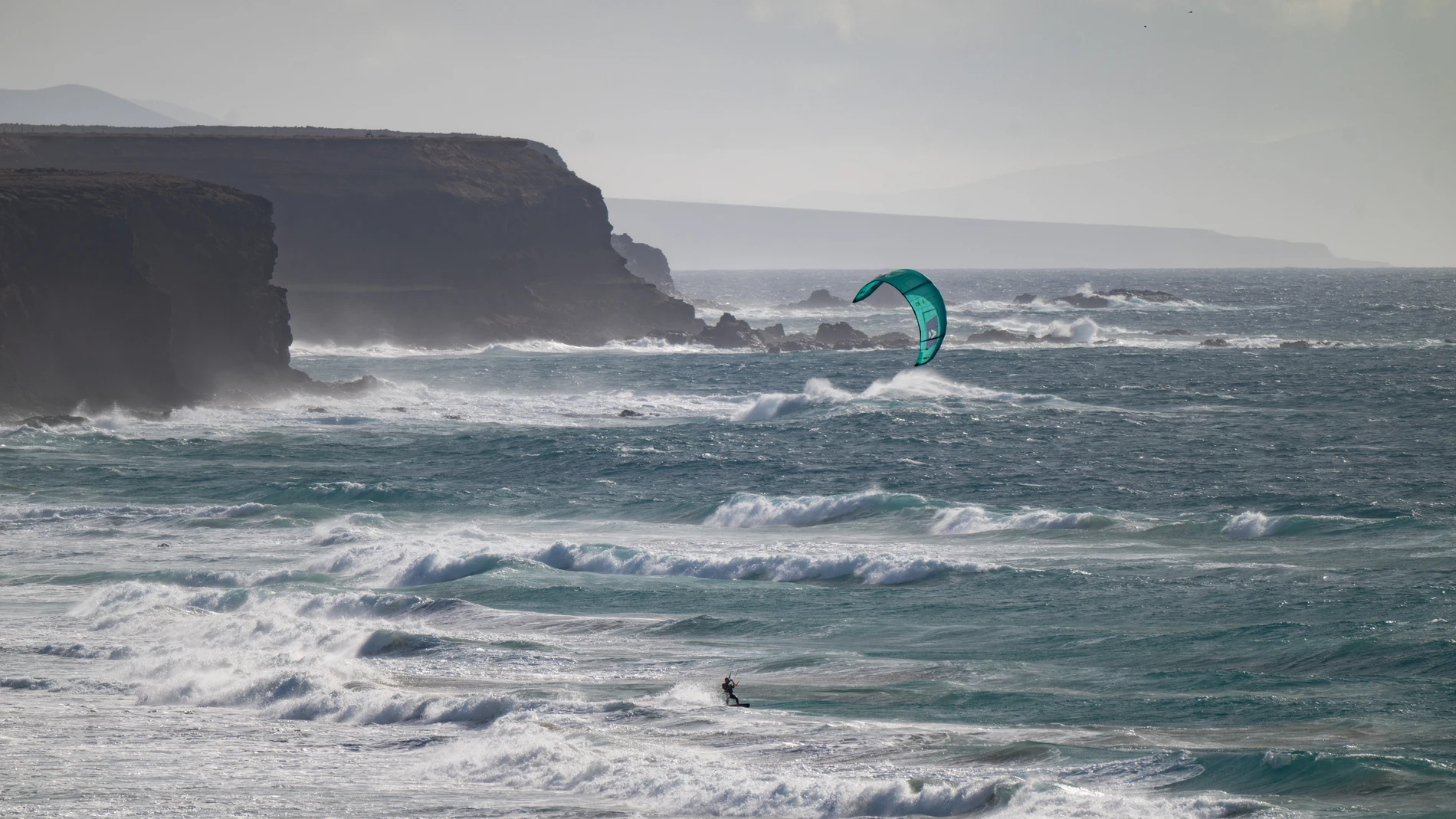 Temporal de viento en la playa de El Cotillo Temporal de viento en la playa de El Cotillo