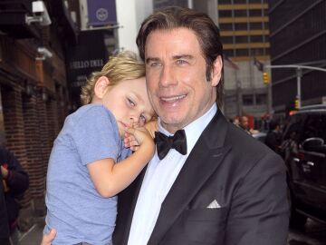 John Travolta con su hijo Ben