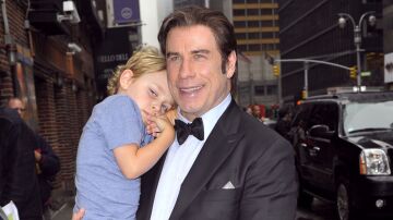 John Travolta con su hijo Ben John Travolta con su hijo Ben