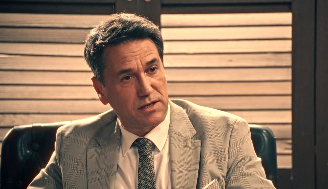 Avance del próximo capítulo de Sueños de libertad: Gabriel intenta no dejan ningún fleco suelto para que no le descubran