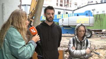 Intentan derrumbar la casa con ellos dentro 