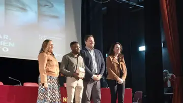 Angelo, el joven camerunés Angelo, el joven camerunés