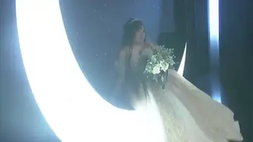 Mujer japonesa se casa con la IA Mujer japonesa se casa con la IA