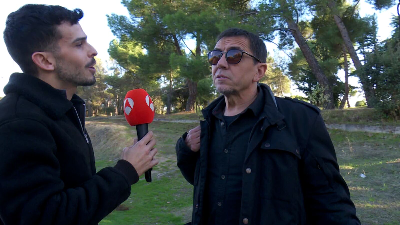 Las primeras palabras de Juan Carlos Monedero y sus alumnas tras volver a las aulas después de la denuncia por agresión sexual