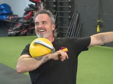 Carlos Andrade, el rey mundial de las pesas voladoras Carlos Andrade, el rey mundial de las pesas voladoras