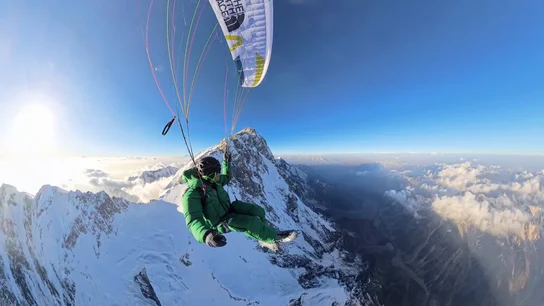 David Göttler, en su descenso del Nanga Parbat David Göttler, en su descenso del Nanga Parbat