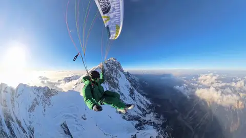 David Göttler, en su descenso del Nanga Parbat David Göttler, en su descenso del Nanga Parbat