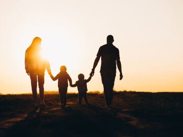 El ascensor social se rompe: la clase media cae y la desigualdad en España sigue entre las más altas de Europa