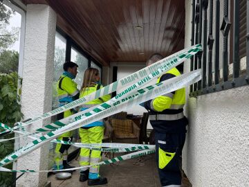 El chalet donde se han encontrado los cuerpos sin vida