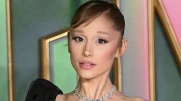 Ariana Grande en la premiere de Wicked. For God Ariana Grande en la premiere de Wicked. For God