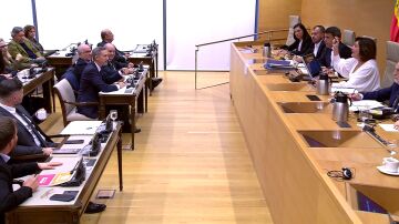 Tensión en la comparecencia de Mazón: "Le ruego que ordene el debate, señora presidenta" Tensión en la comparecencia de Mazón: "Le ruego que ordene el debate, señora presidenta"