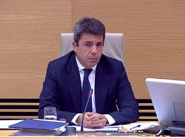 Tensión en la comparecencia de Mazón: "Le ruego que ordene el debate, señora presidenta" Tensión en la comparecencia de Mazón: "Le ruego que ordene el debate, señora presidenta"