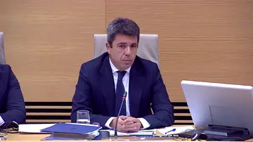 Tensión en la comparecencia de Mazón: "Le ruego que ordene el debate, señora presidenta" Tensión en la comparecencia de Mazón: "Le ruego que ordene el debate, señora presidenta"