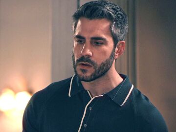 Andrés se da cuenta del engaño de María tras recuperar por completo la memoria, pero decide no decir nada de momento 